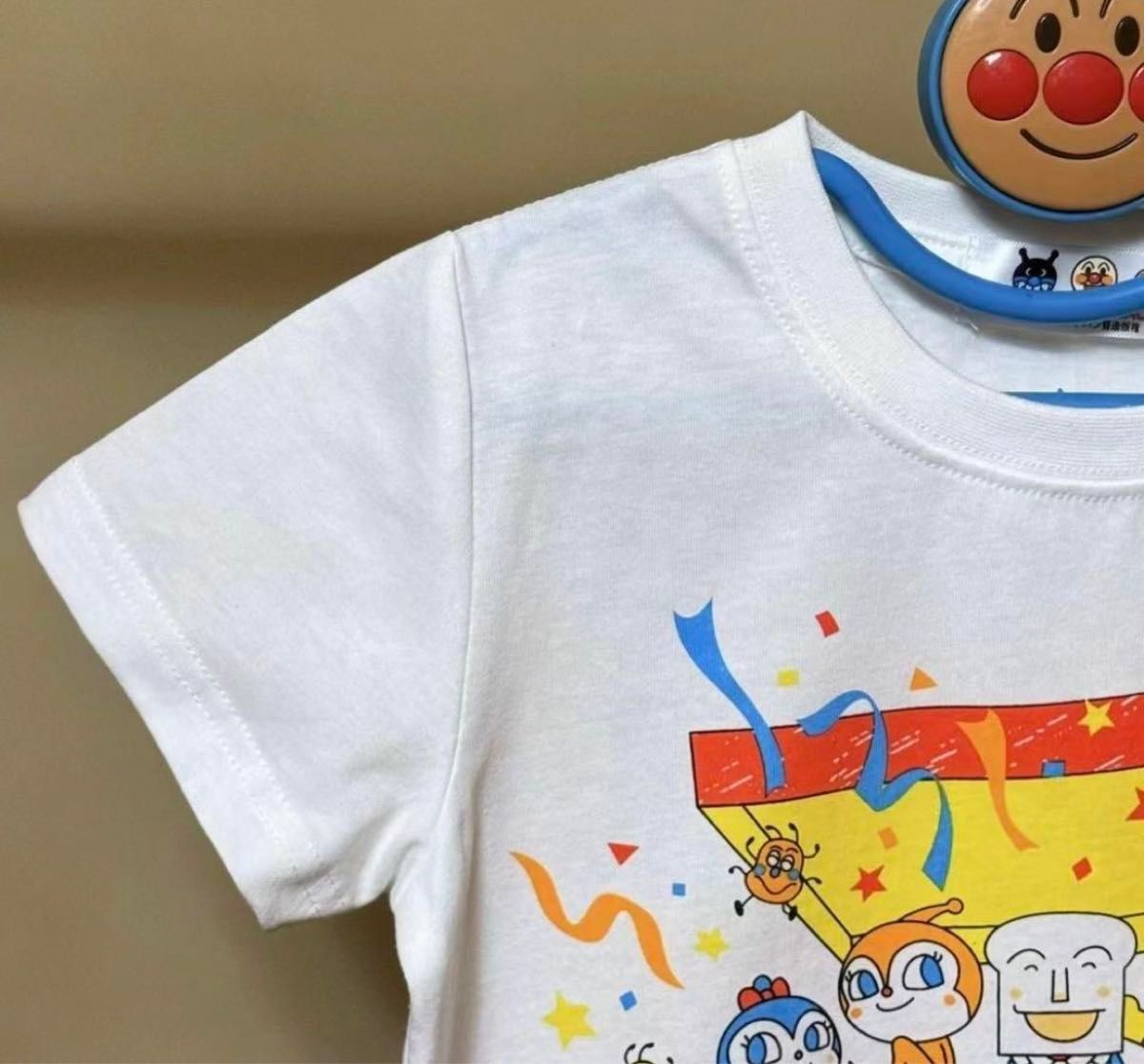 【新品】アンパンマン　子供Tシャツ　半袖　90 おもちゃ箱