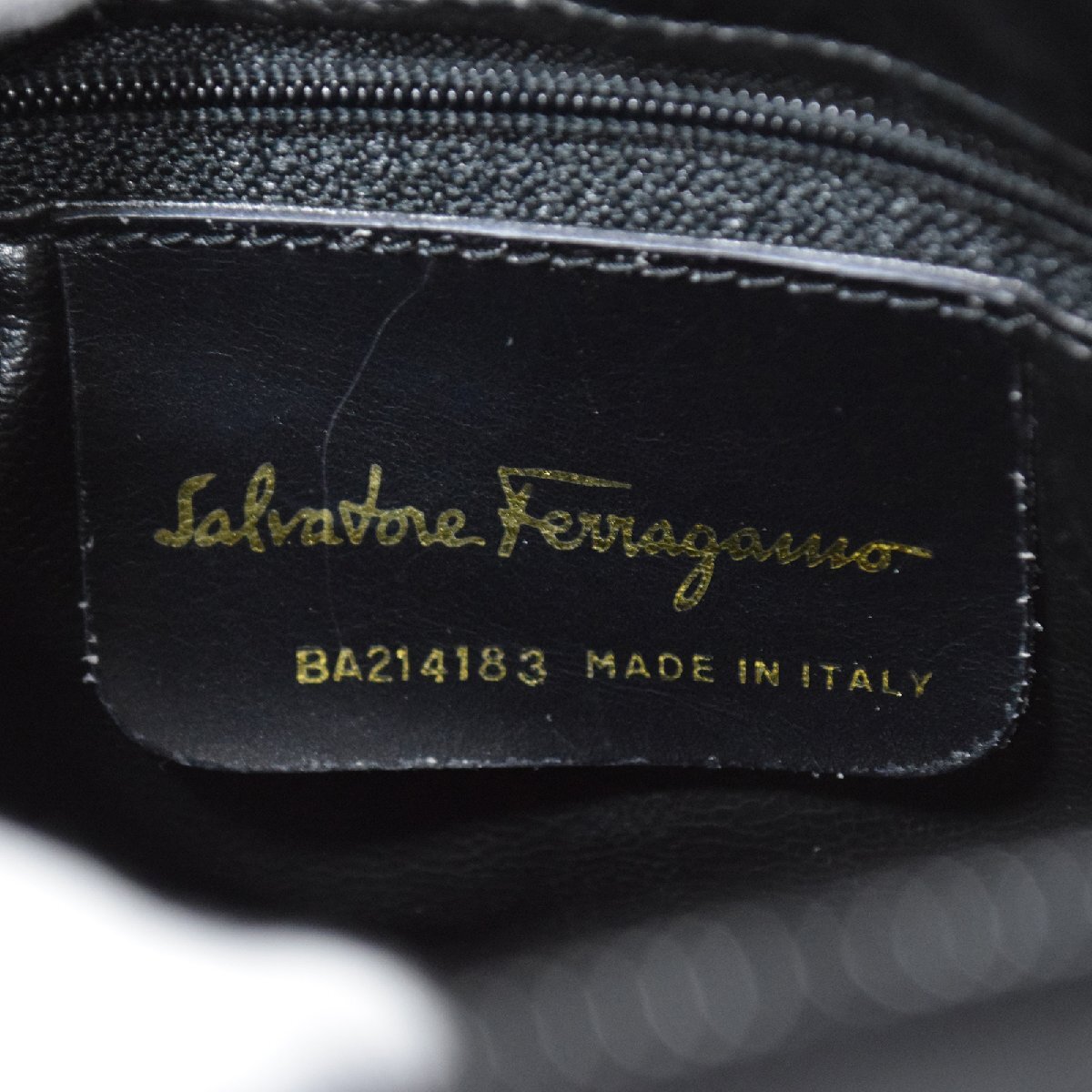 Salvatore Ferragamo サルヴァトーレ フェラガモ ヴァラ リボン ヴィンテージ BA214183 14054 レディース ショルダーバッグ_画像9