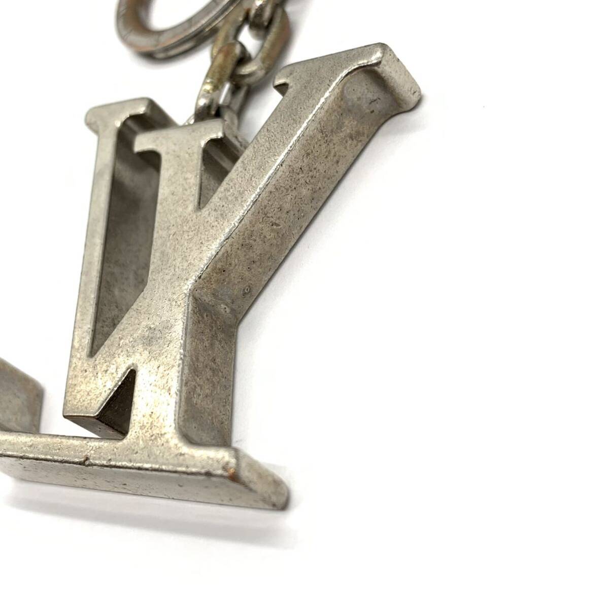 LOUIS VUITTON Louis Vuitton porutokre initial LV key ring key holder charm silver control HS35246