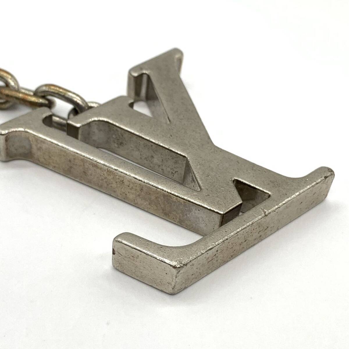 LOUIS VUITTON Louis Vuitton porutokre initial LV key ring key holder charm silver control HS35246