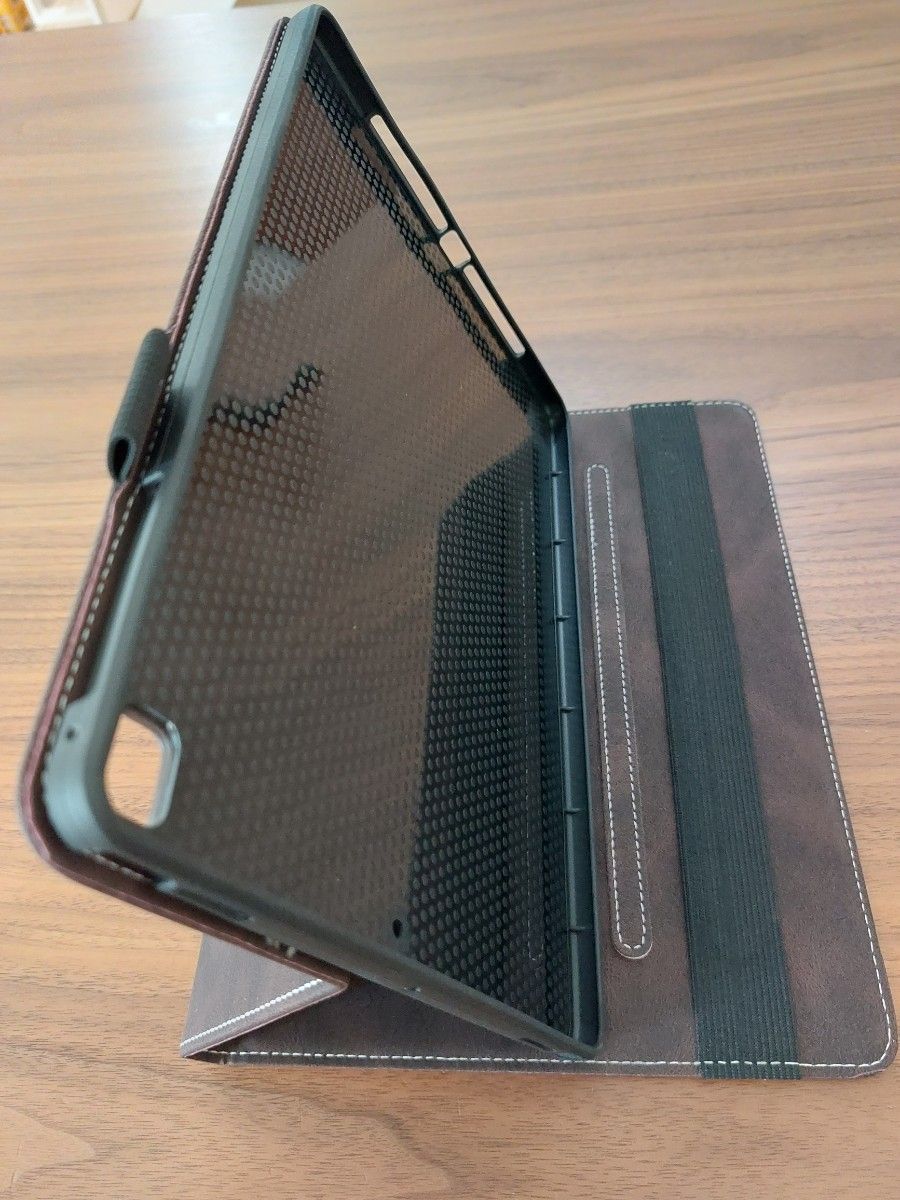【美品】iPadケース カバー 9.7 2018 2017 モデル 第5世代 第6世代  耐衝撃 スタンド機能 茶色 ブラウン