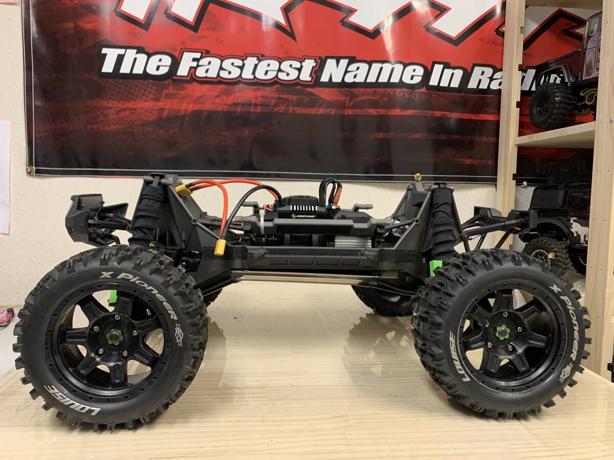 トラクサス TRAXXAS Monster Truck XMAXX トラクサス エクスマックス モンスタートラック 1:5 中古品の画像6