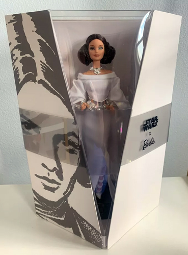 Barbie】スター・ウォーズ×バービーのコラボレーション Barbie】スター・ウォーズ×バービーのコラボレーション