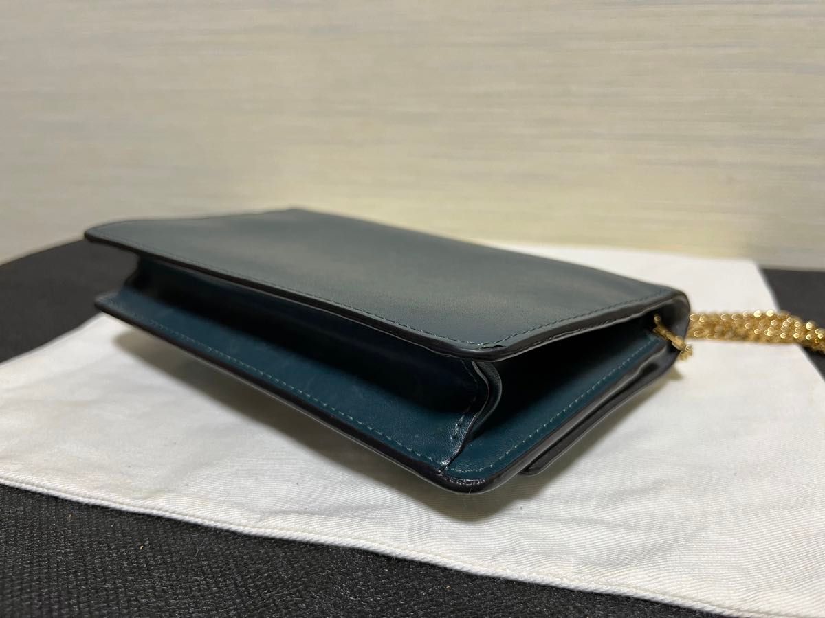 FENDI フェンディ マルチスタッズ チェーンウォレット FENDI フェンディ マルチスタッズ チェーンウォレット