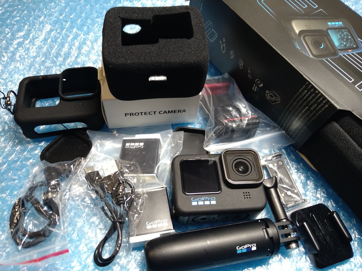 ☆ GoPro ゴープロ HERO 11 BLACK ヒーロー 11 ブラック 付属品☆ アクションカメラ ウェアラブルカメラ_画像1