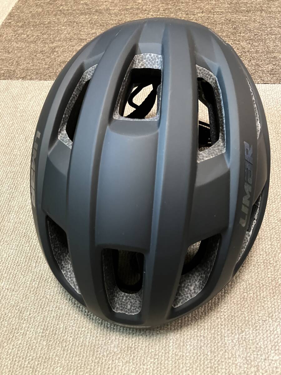 リマールLIMAR エアーストラトス（Ｍサイズ53～57cmマットブラック）自転車用ヘルメットの画像1