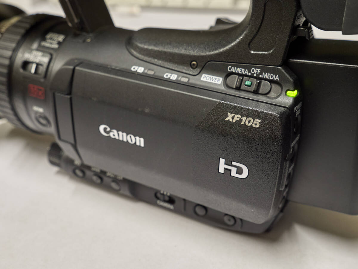 Canon XF105 wide adaptor attaching 