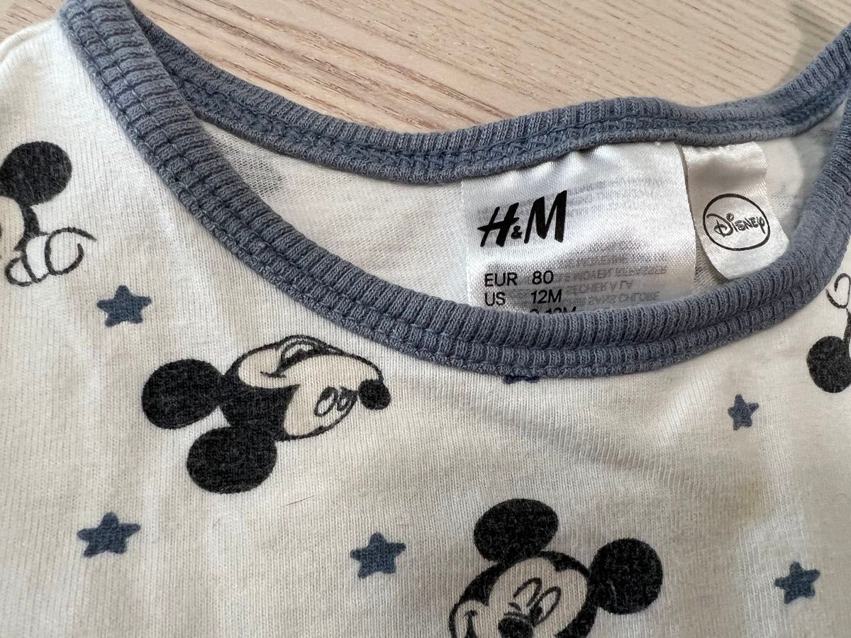 H&M ディズニー ミッキーマウス 総柄  上下セット パジャマ 薄手長袖パジャマ サイズ80