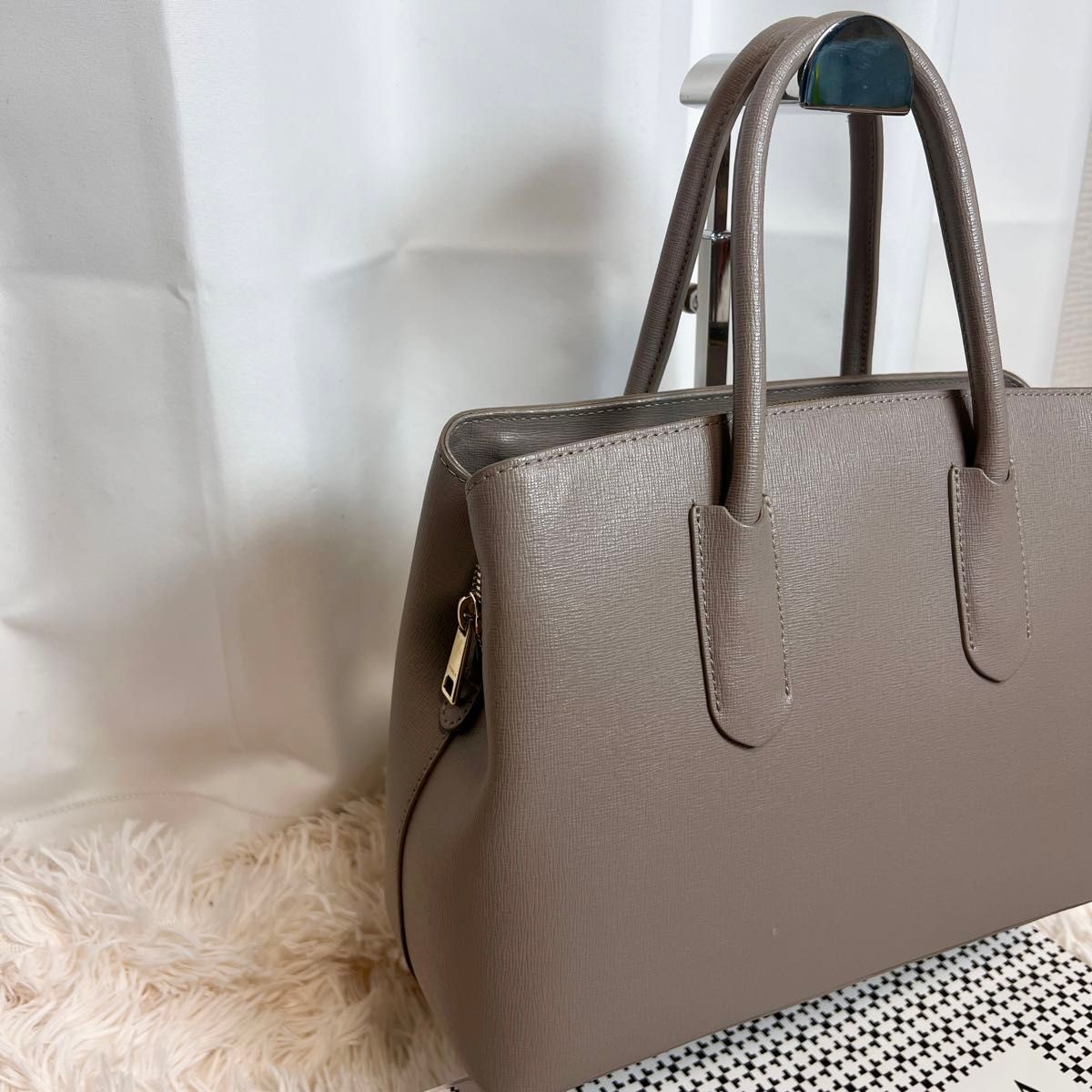 美品 FURLA フルラ ショルダーバッグ 2way テッサ グレー 美品 FURLA フルラ ショルダーバッグ 2way テッサ グレー