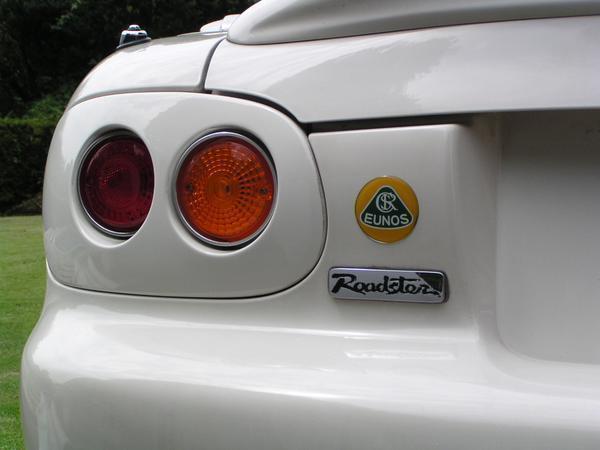  Eunos Mazda Roadster *EUNOS emblem 50Φ resin made *ZOOM zoom engineer ring made 