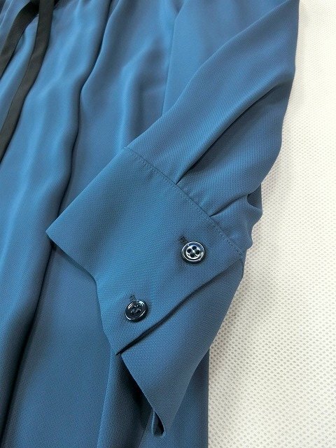 #icb BackSatinAmunzen narrow tie blouse /daru blue 17,930 jpy #
