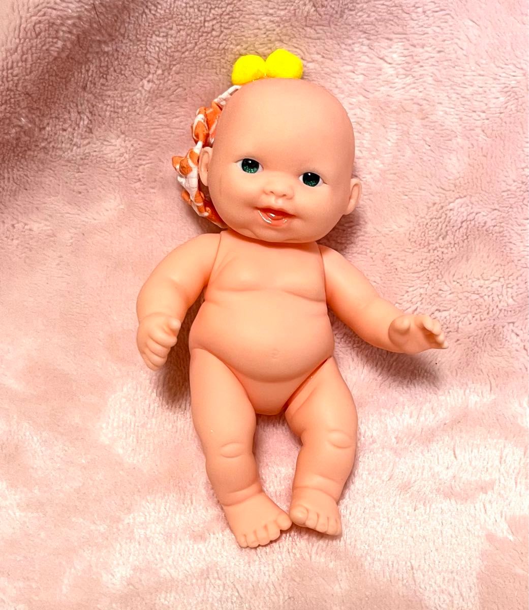 リボーンドール　オレンジ柄ロンパース　赤ちゃん人形　可愛い　手のひらサイズ