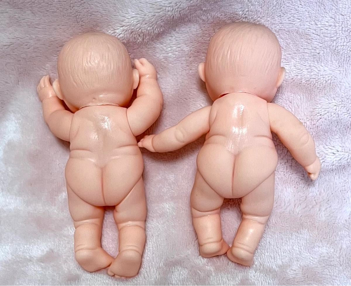 リボーンドール　可愛い双子ちゃん　赤ちゃん人形　手のひらサイズ