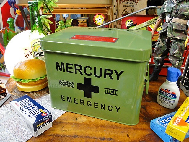  Mercury emergency box ( khaki ) # american miscellaneous goods America miscellaneous goods MERCURY miscellaneous goods storage man front first-aid kit case 