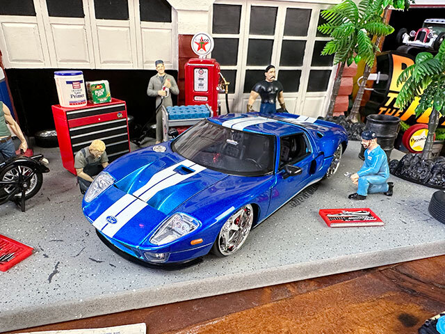映画　ワイルドスピード　ダイキャストミニカー　1/24スケール　（フォードGT）　■　アメリカン雑貨　アメリカ雑貨