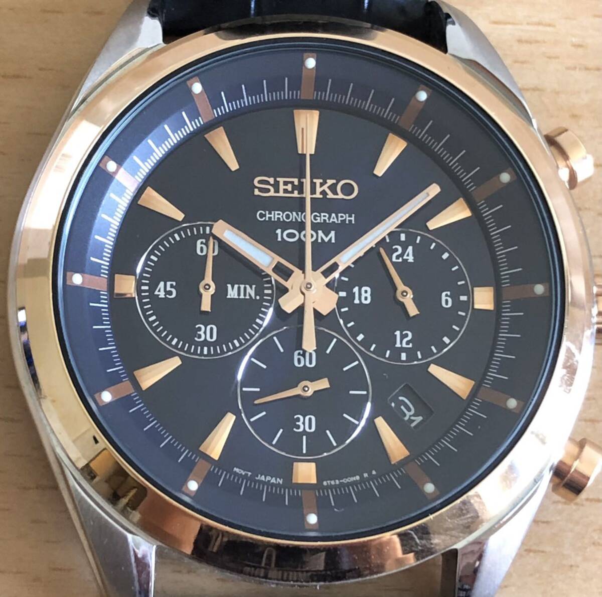 301-0977 SEIKO セイコー メンズ腕時計 革ベルト クオーツ クロノグラフ 黒 ブラック 6T63-00H0 電池切れ 動作未確認の画像1