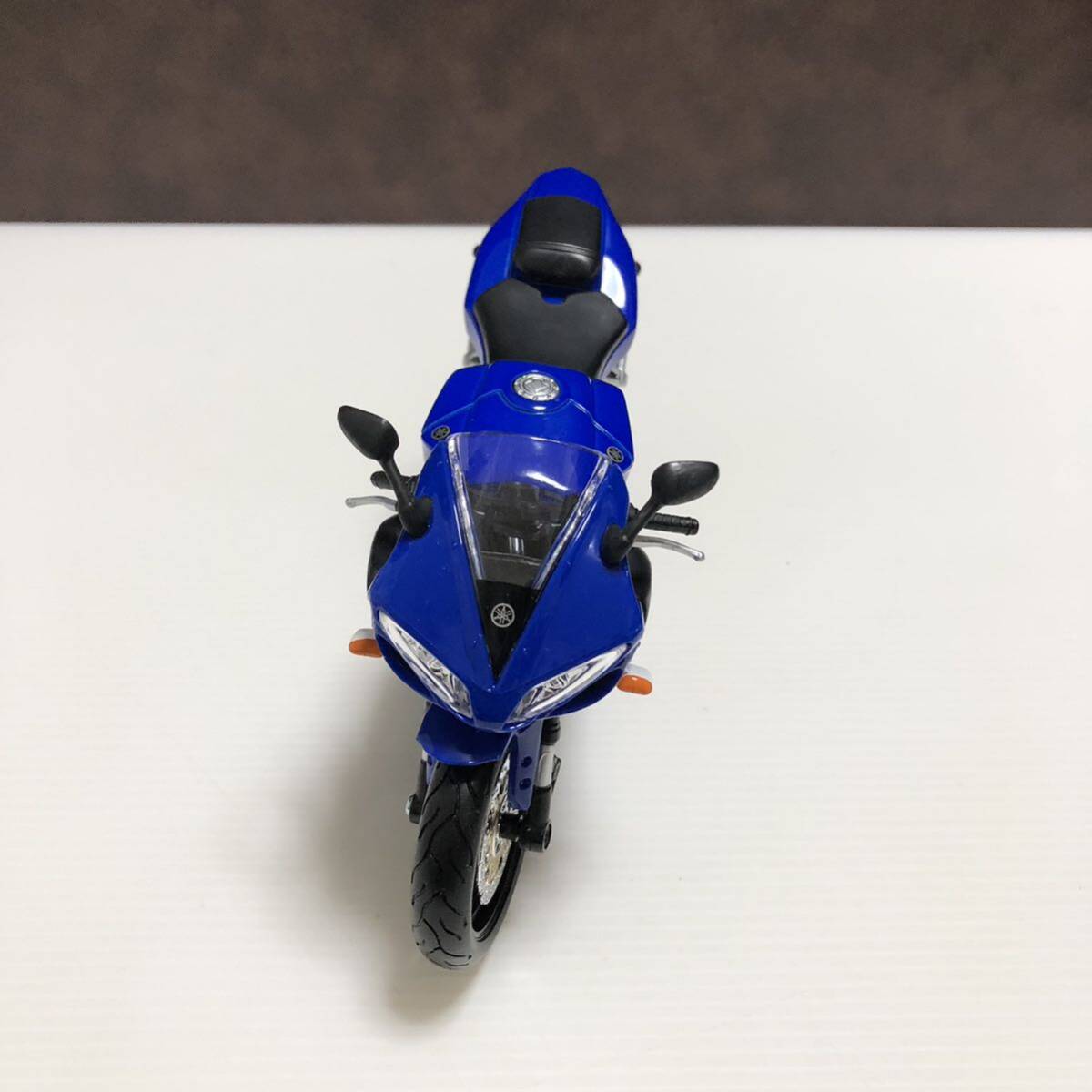 m274-0007-32 Maisto 1/12 ヤマハ YZF-R1 2021 2台セット バイク オートバイ YAMAHA_画像7