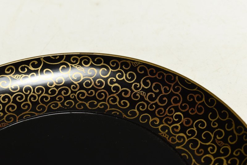 【蔵A3545c】木製黒塗蒔絵唐草文　木皿　菓子皿　六寸皿　二十一客_画像5