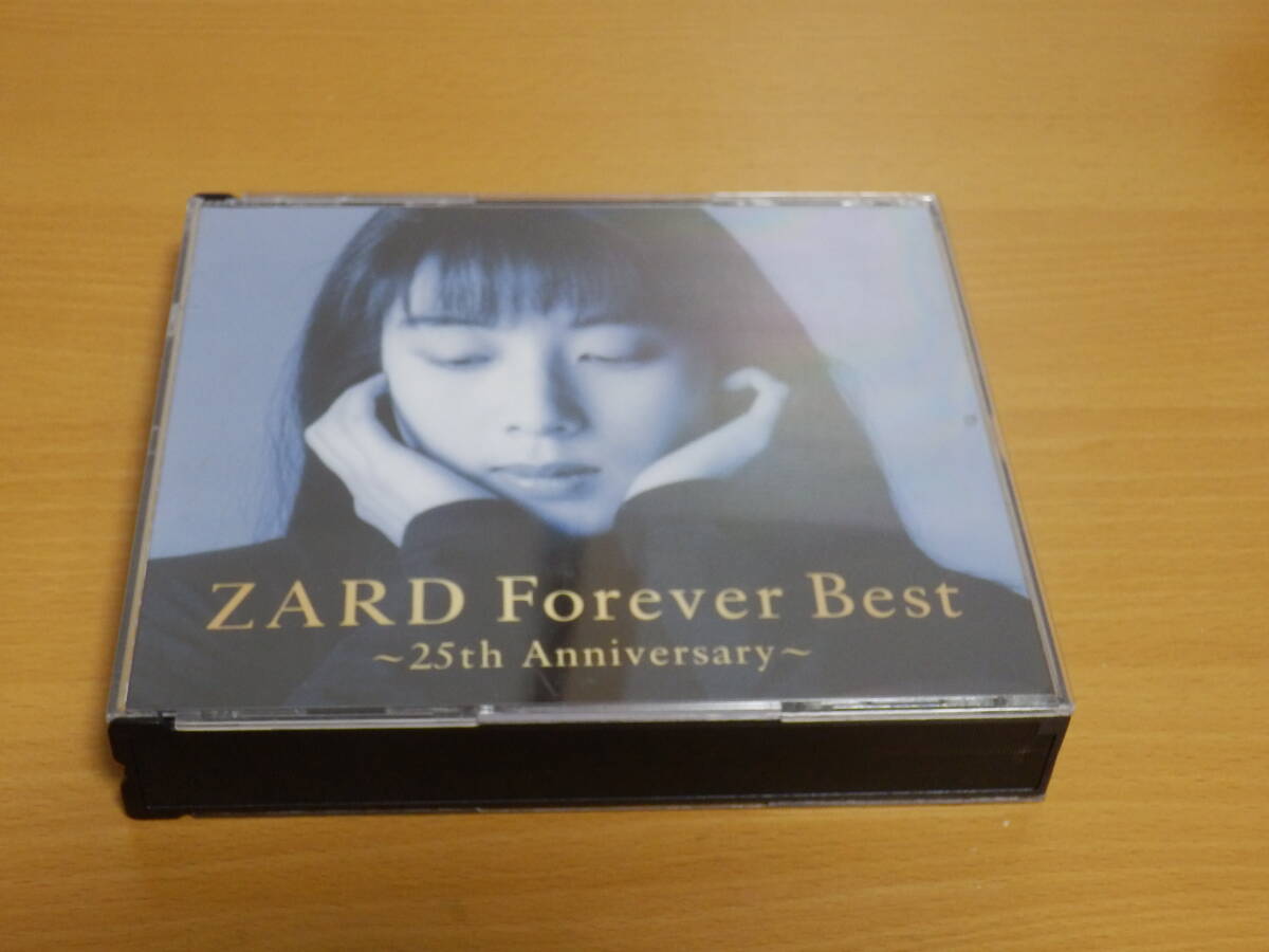 ZARD CD4枚組ベストアルバム「Forever Best ～25th Anniversary～」坂井泉水 25周年 BEST ザード レンタル落ち フォトブック+外箱なしの画像1