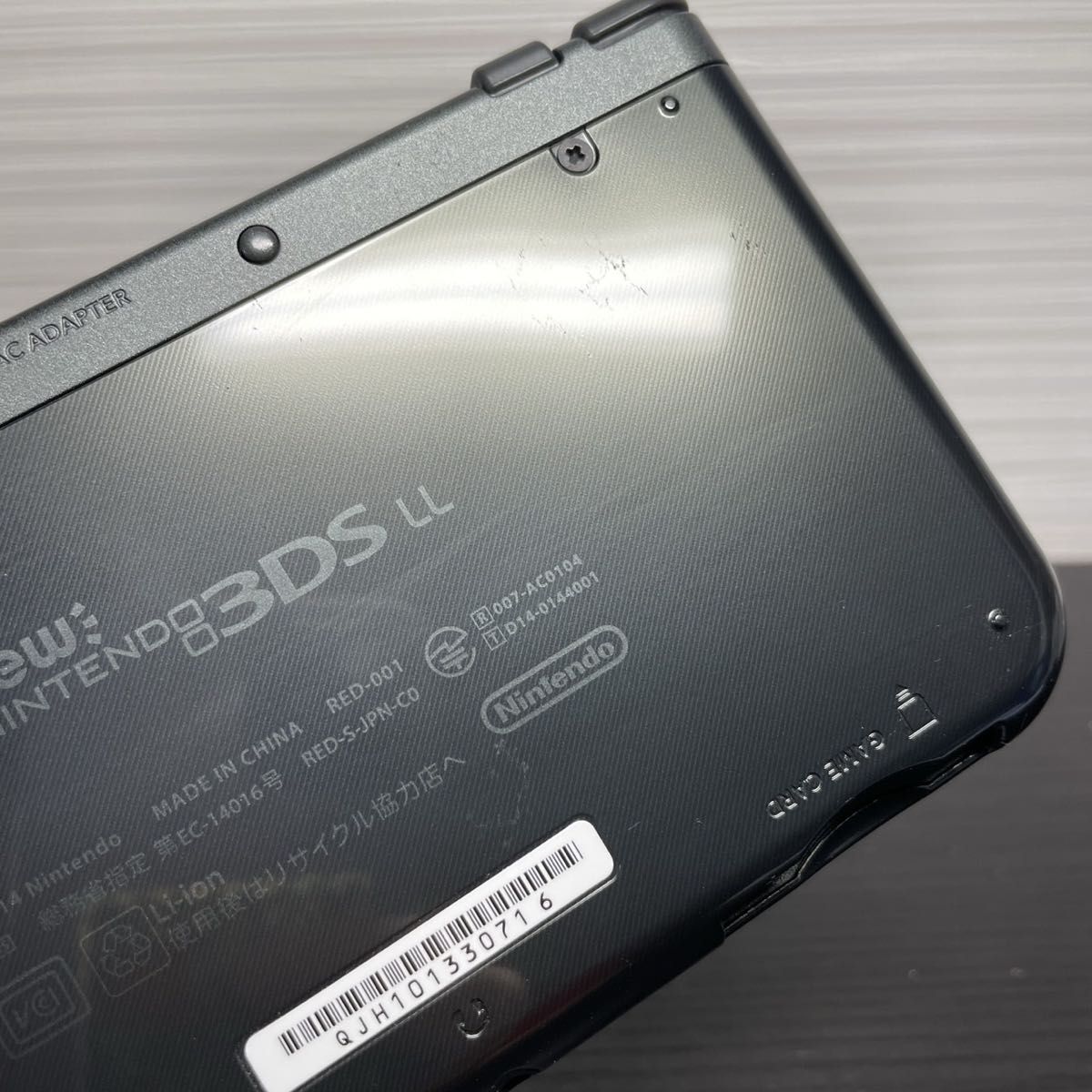 美品 newニンテンドー3DS LL メタリックブラック 任天堂