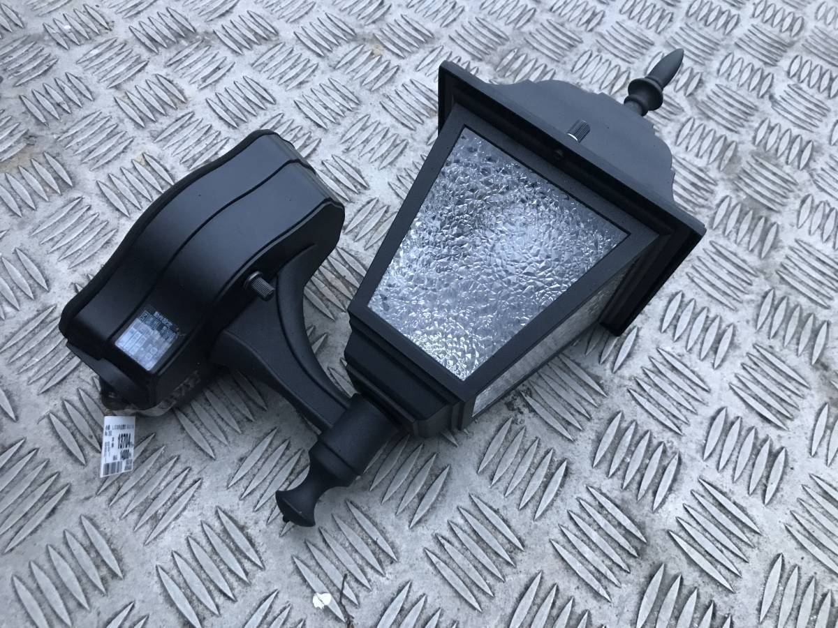 ●定価14800円ラスト1品 未使用新品 和モダン 北欧 格安 LED 人感センサー 照度センサー 防雨 アルミ KOIZUMIの画像1
