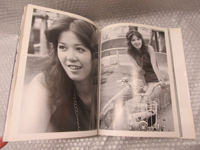 写真集/ひし美ゆり子 写真集/YURIKO 1967-73 新装版/帯・小冊子付/直筆サイン入り/ジェネオン エンタテインメント/2006年 新装版第1刷_画像5