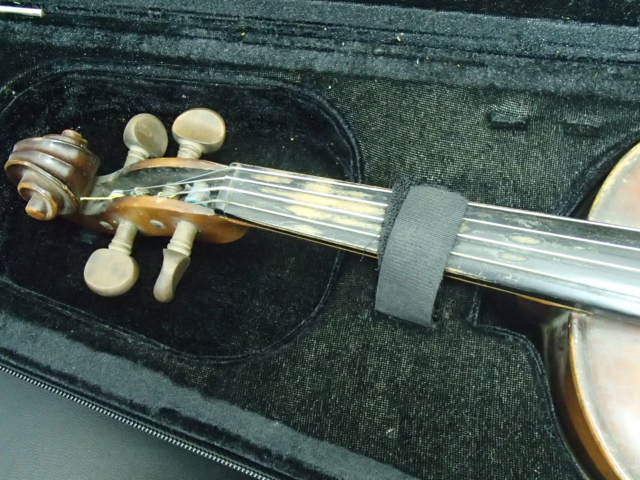 #60664【現状品】SUZUKI VIOLIN 鈴木バイオリン No.11 4/4 バイオリン　ハードケース_画像4