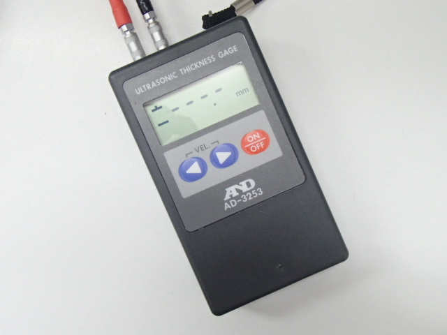 ＃60877 【中古現状品】 AND A&D エー・アンド・デイ 超音波厚さ計 AD-3253 ULTRASONIC THICKNESS GAGE 通電○_画像2