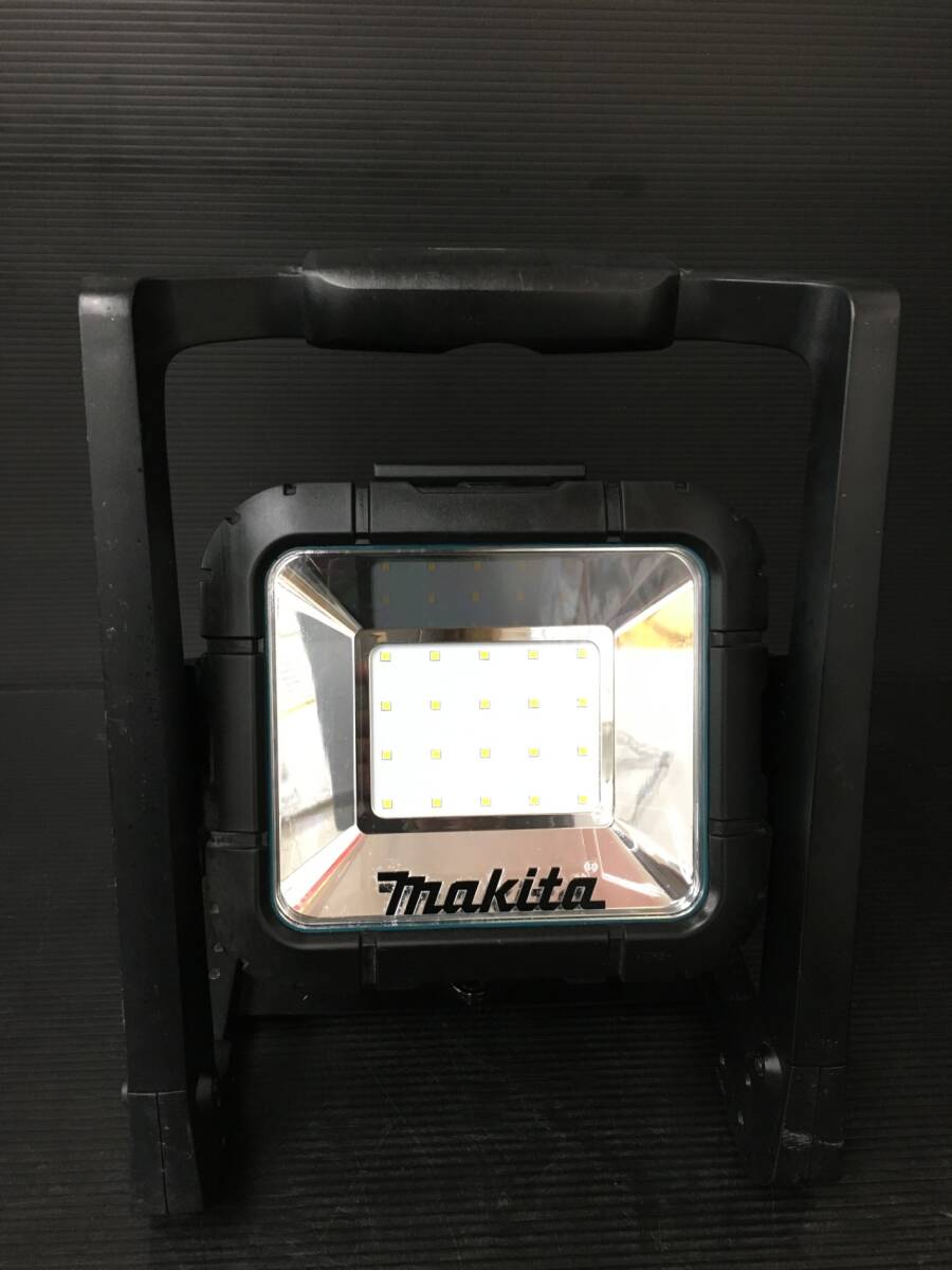 【中古品】★makita(マキタ) 14.4/18v充電式LEDスタンドライト (本体のみ) ML805　T2308　ITQOZQDI41R4_画像6