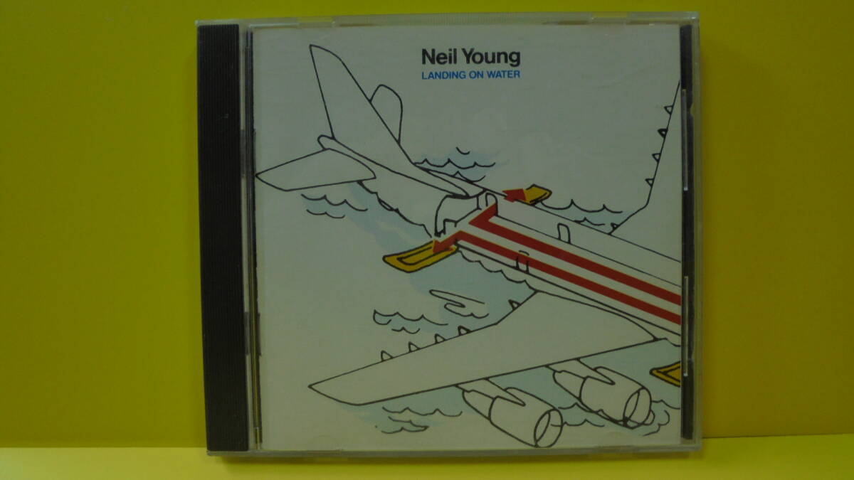 【CD】ニール・ヤング / ダニー・クーチとプロデュース1986年のアルバム / Neil Young : Landing On Water / 輸入盤 / 同梱発送可能_画像4