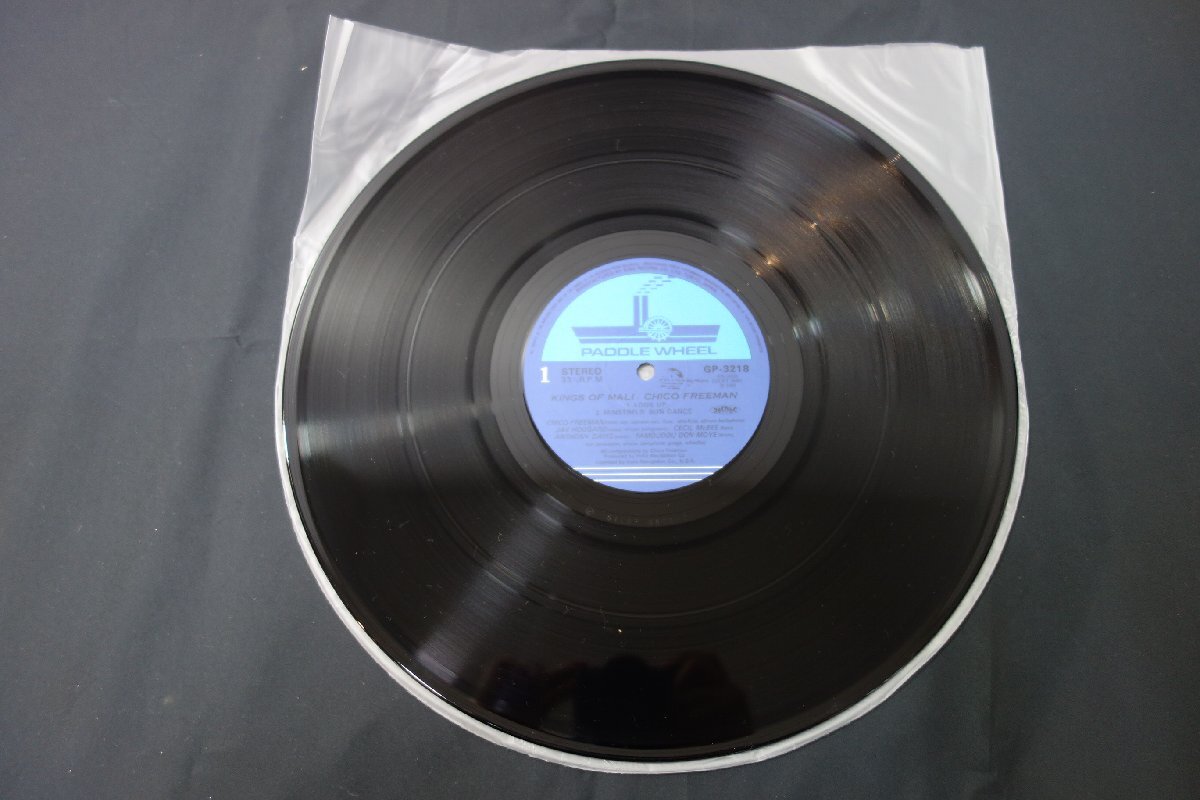レコード(2)　LP　当時物　帯あり　キングス・オブ・マリ CHICO FREEMAN チコ・フリーマン_画像6