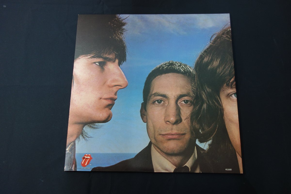 レコード(12)　LP　当時物　帯あり（破けあり）ローリングストーンズ　ブラック・アンド・ブルー　The Rolling Stones BLACK AND BLUE_画像2