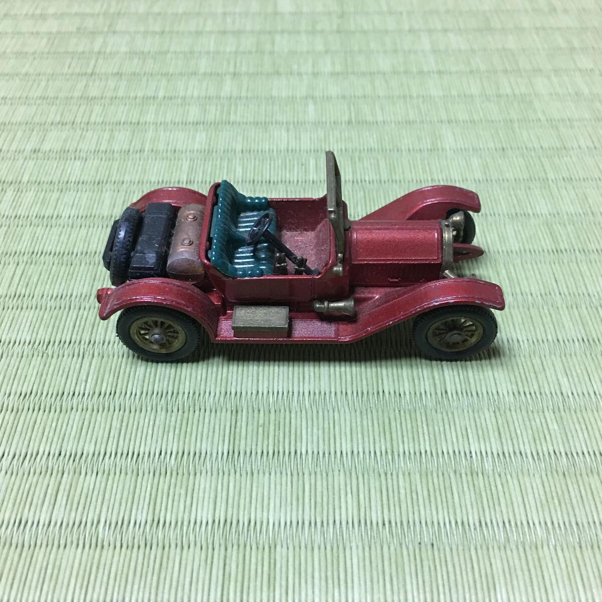 【送料無料】マッチボックス MATCHBOX ミニカー Y-8 1914 1969 made in England 赤 おもちゃ 車 _画像1