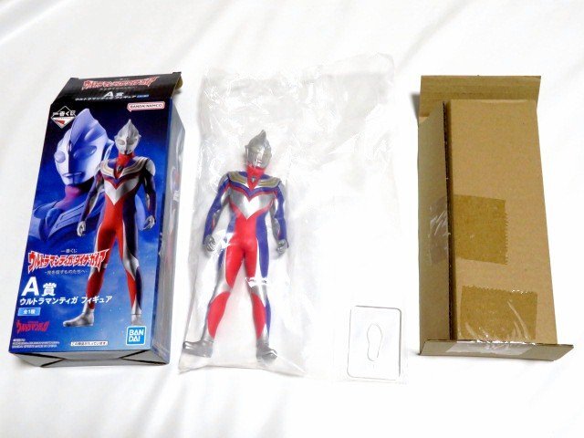 ■計4点 一番くじ A賞 ウルトラマンティガ/B賞 ダイナ/C賞 ガイア/ラストワン賞 グリッターティガ フィギュア 26_画像4