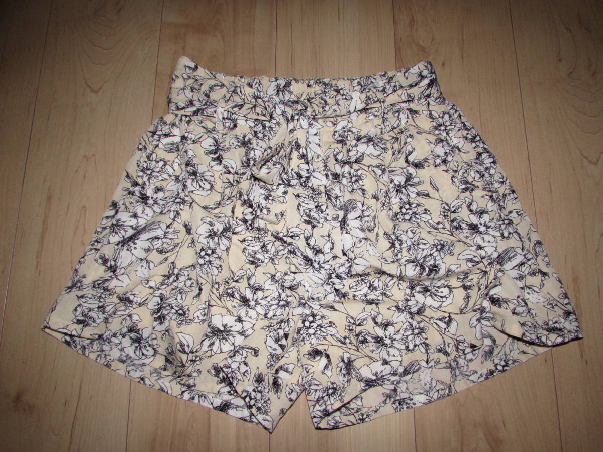 USED*RAY CASSIN Ray Cassin * culotte pants * floral print * beige * yellow 