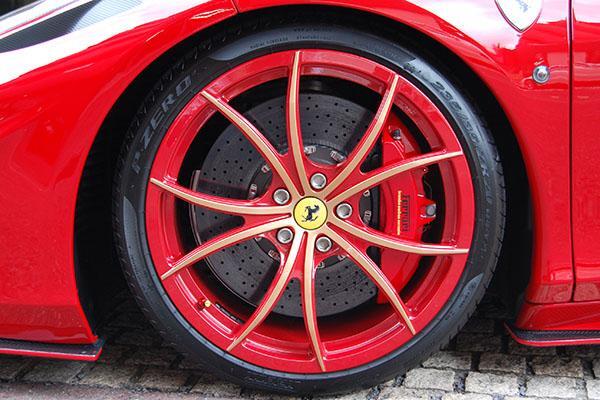 キャリパー 塗装 フェラーリ カリフォルニア 色 文字 自由 ブレーキ ペイント カスタム Ferrari California 30 T_画像2