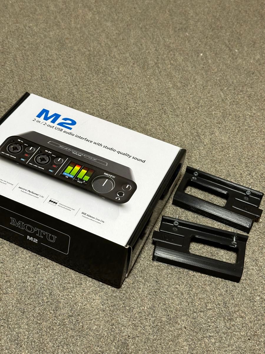 MOTU M2 美品 ブラケット付き オーディオインターフェース MOTU M2 美品 ブラケット付き オーディオインターフェース