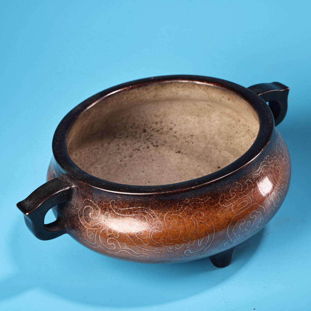 館蔵珍品 紫銅製 銀絲嵌 雙耳 三足熏香炉』置物 賞物 貴重物品 館蔵珍品 紫銅製 銀絲嵌 雙耳 三足熏香炉』置物 賞物 貴重物品