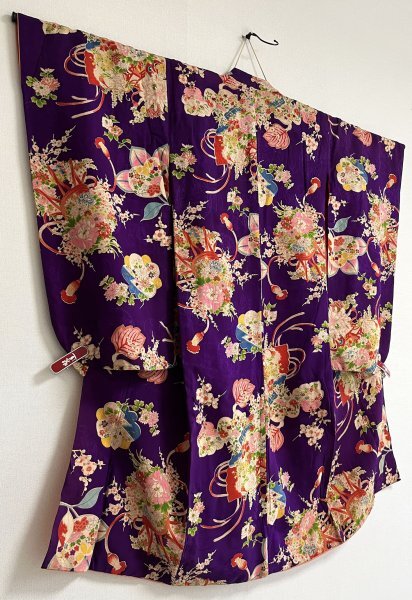 KIRUKIRU античный для девочки кимоно натуральный шелк .. длина 113cm.. фиолетовый земля . 4 сезон ... цветок . цветок тамбурин без тарелочек Taisho роман retro одевание японский костюм 