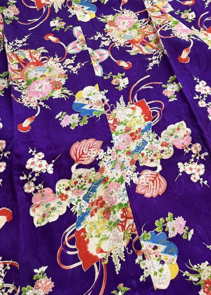 KIRUKIRU античный для девочки кимоно натуральный шелк .. длина 113cm.. фиолетовый земля . 4 сезон ... цветок . цветок тамбурин без тарелочек Taisho роман retro одевание японский костюм 