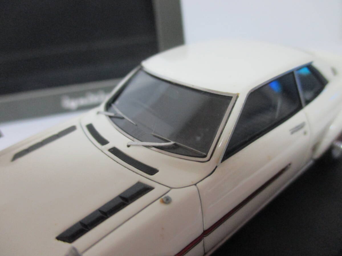  pedestal with defect IG( ignition model ) Toyota Celica 1600GTV white 1/43