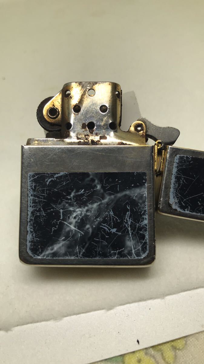 Zippo oil lighter 