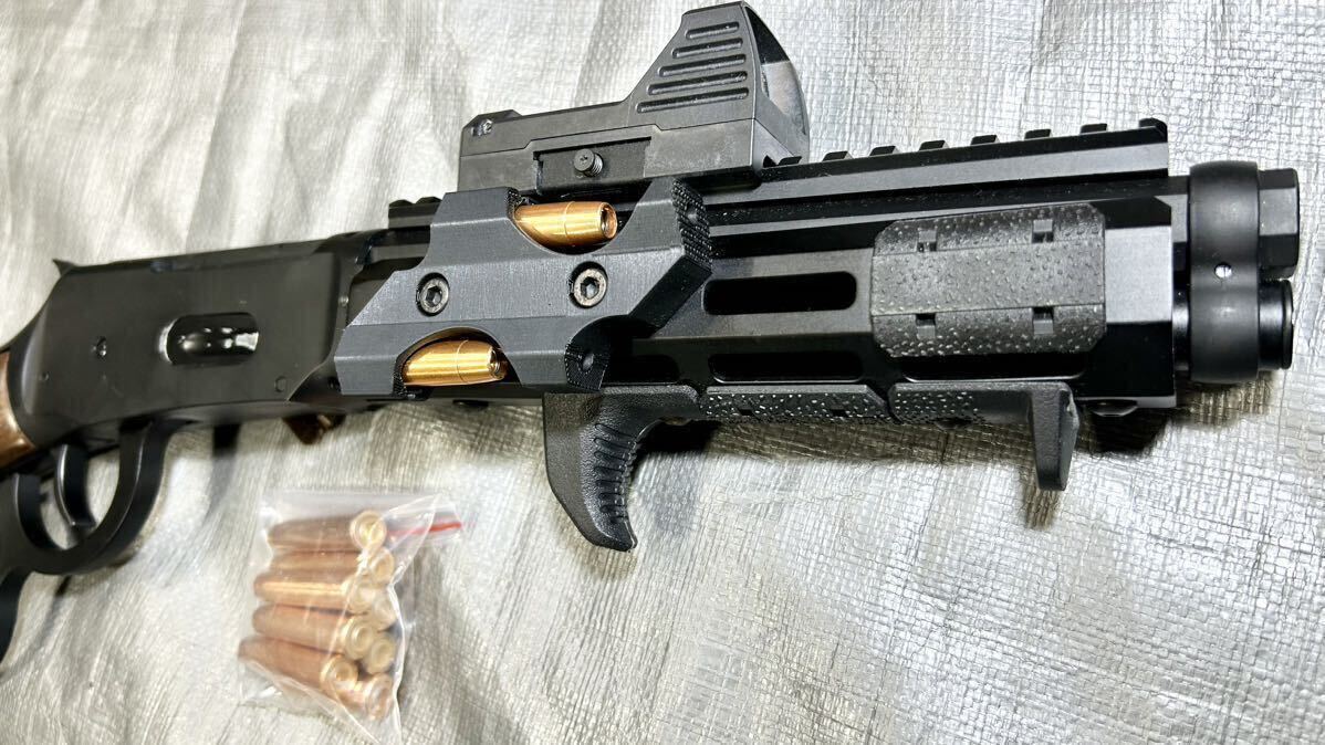 DOUBLE BELL ウィンチェスター M1894 ランダル M-LOK ライブカート式 CO2 メアーズレッグ レバーアクション リアルウッド カスタム_画像3