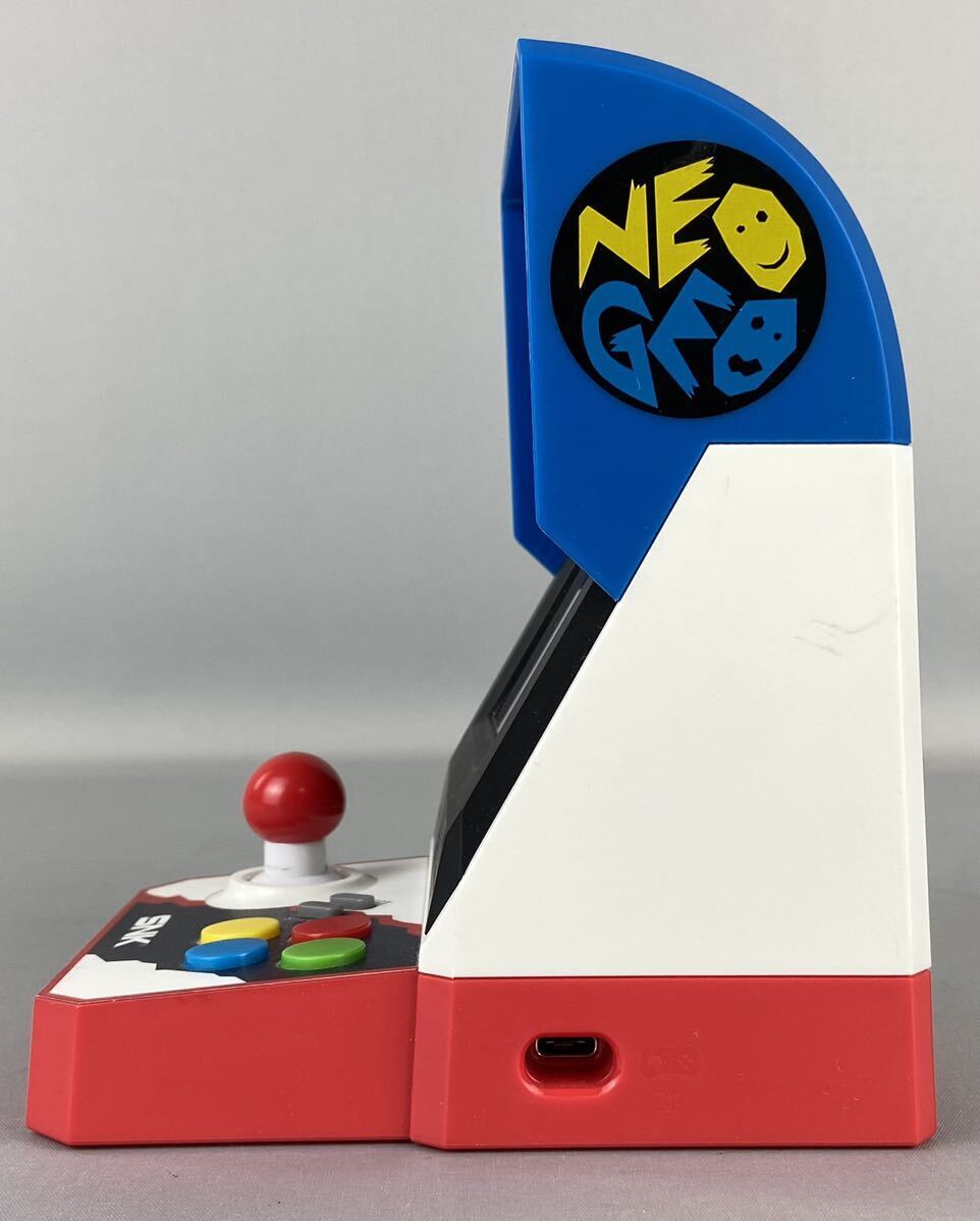 E13IA8 NEOGEO mini ネオジオミニ /本体(FM1J2X1800) アーケードゲーム ソフト40タイトル内蔵 日本語パッケージ SNK 箱・説明書有り_画像5