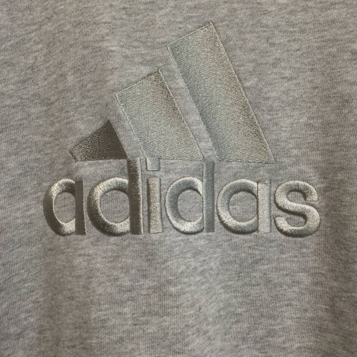 【アディダス ビッグロゴ刺繍長袖スウェット】 ラグラン袖 トレーナー XL相当 グレー adidas 古着 [240126-030]_画像6