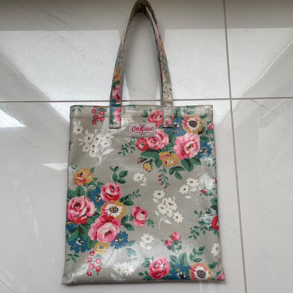 Cath Kidston ショルダーバック 人気柄　キャスキッドソン　限定品_画像1