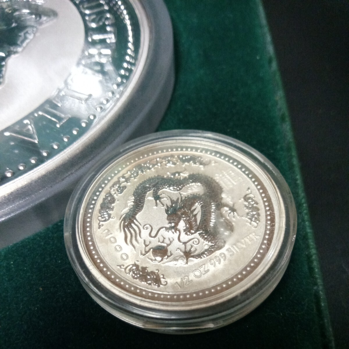 オーストラリア2000年１キロ銀貨.1/2オンス銀貨と硬貨_画像4