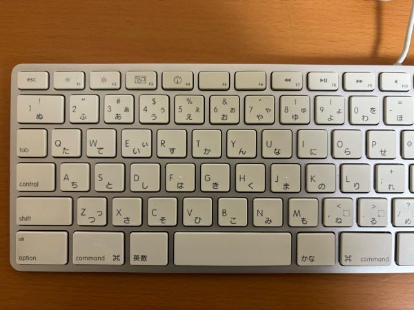 【動作品】Apple Keyboard A1243 有線/USBキーボード アップル_画像2