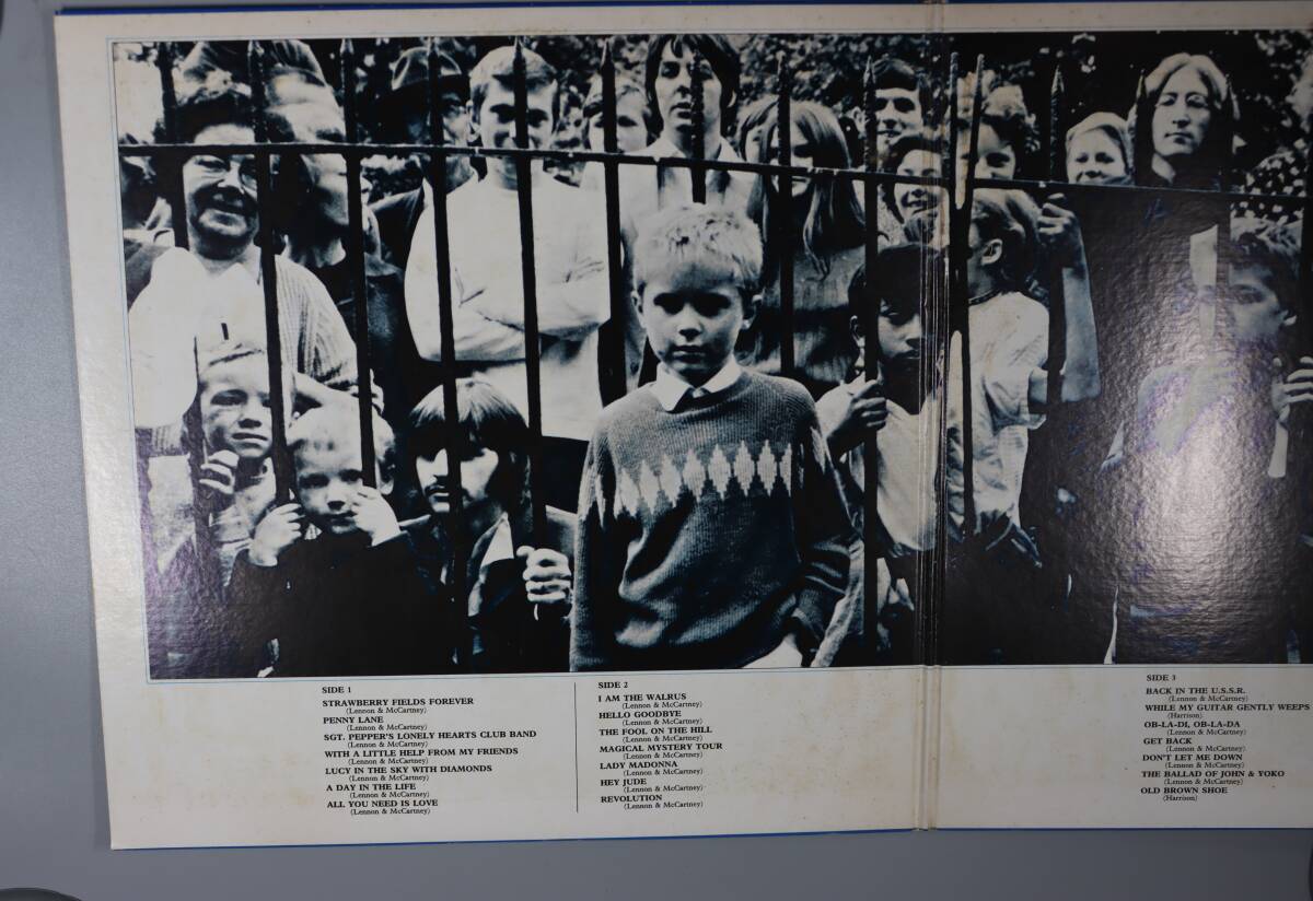 A-006 LPレコード　THE BEATLES/1967-1970　送料710円_画像2