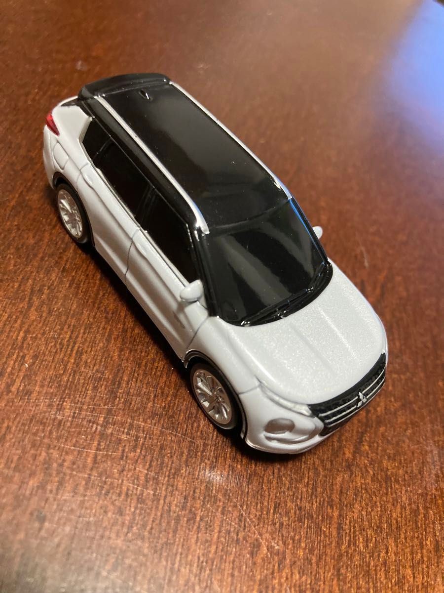 三菱アウトランダーPHEV ミニカー 9色セット 非売品 未使用 三菱アウトランダーPHEV 非売品ミニカー|Yahoo!フリマ